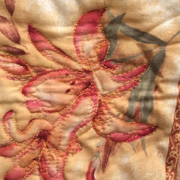 NWT. Hand Crafted Yellow Flower Quilt - Picture 3 of 12